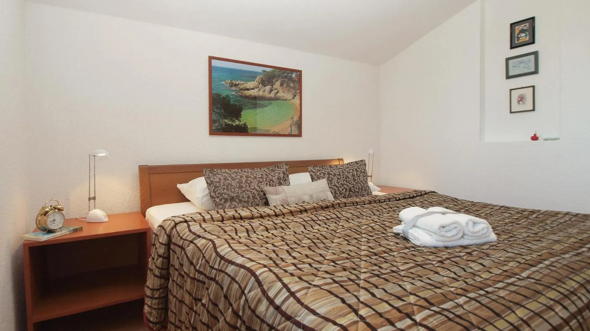 Apartment Emina 2317 Premantura