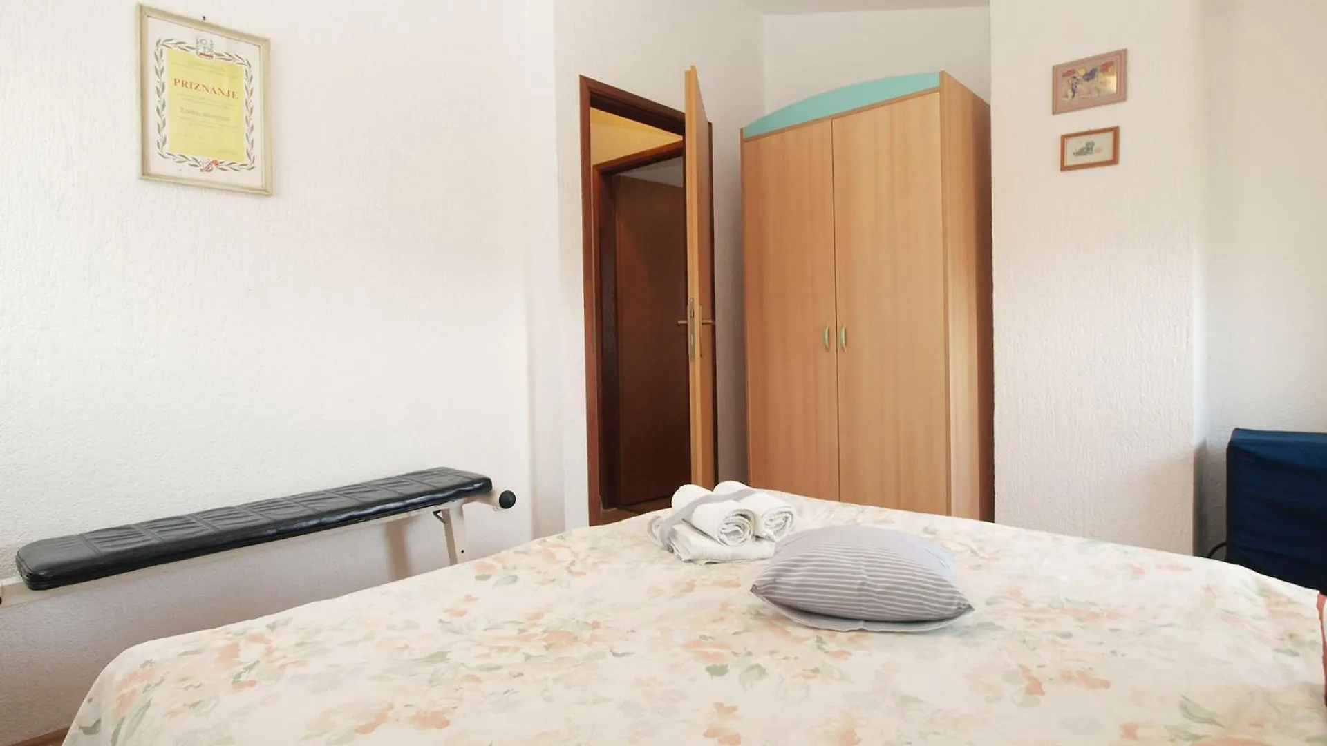 Apartment Emina 2317 Premantura 0*,  Croatia