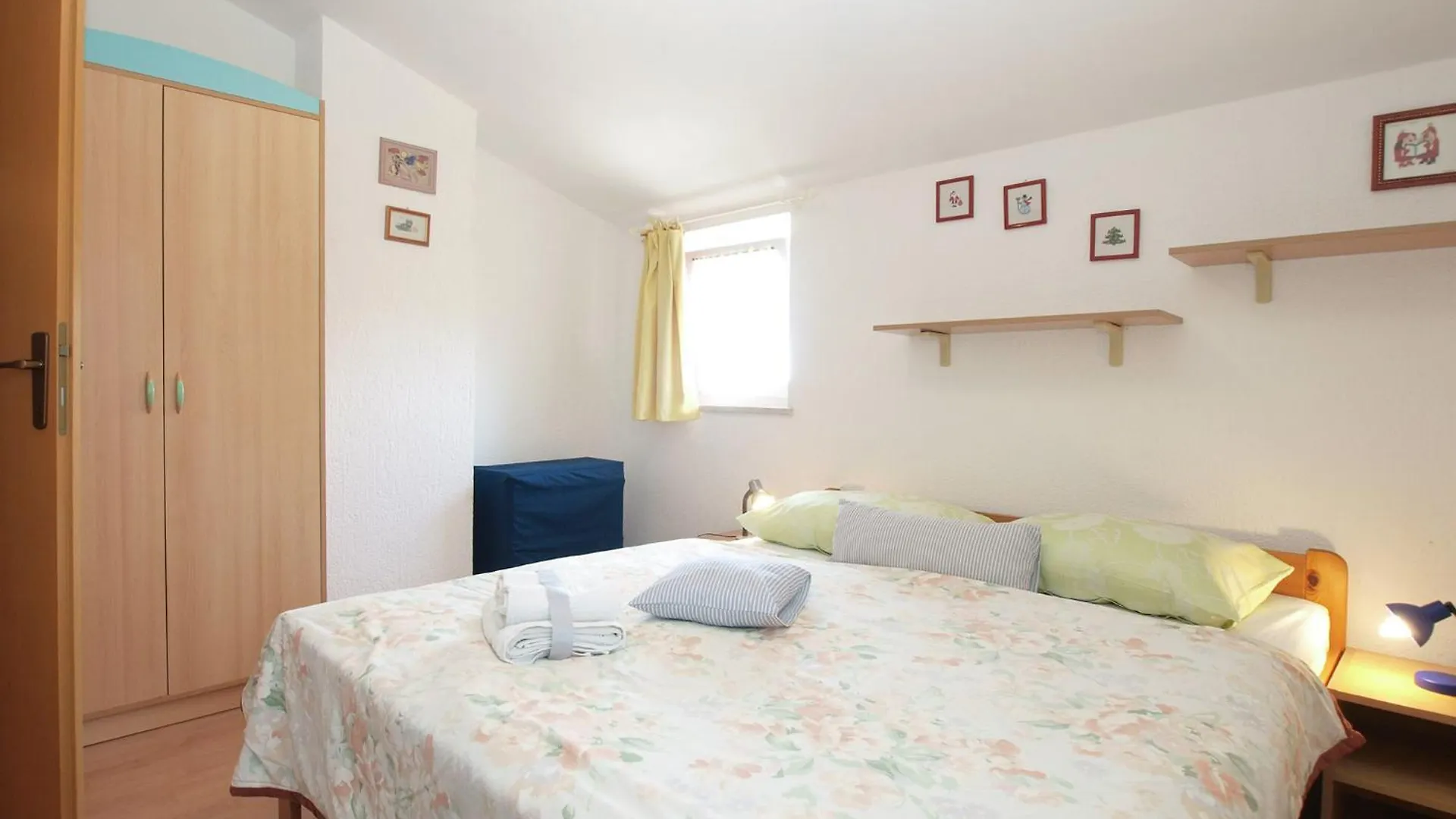Apartment Emina 2317 Premantura
